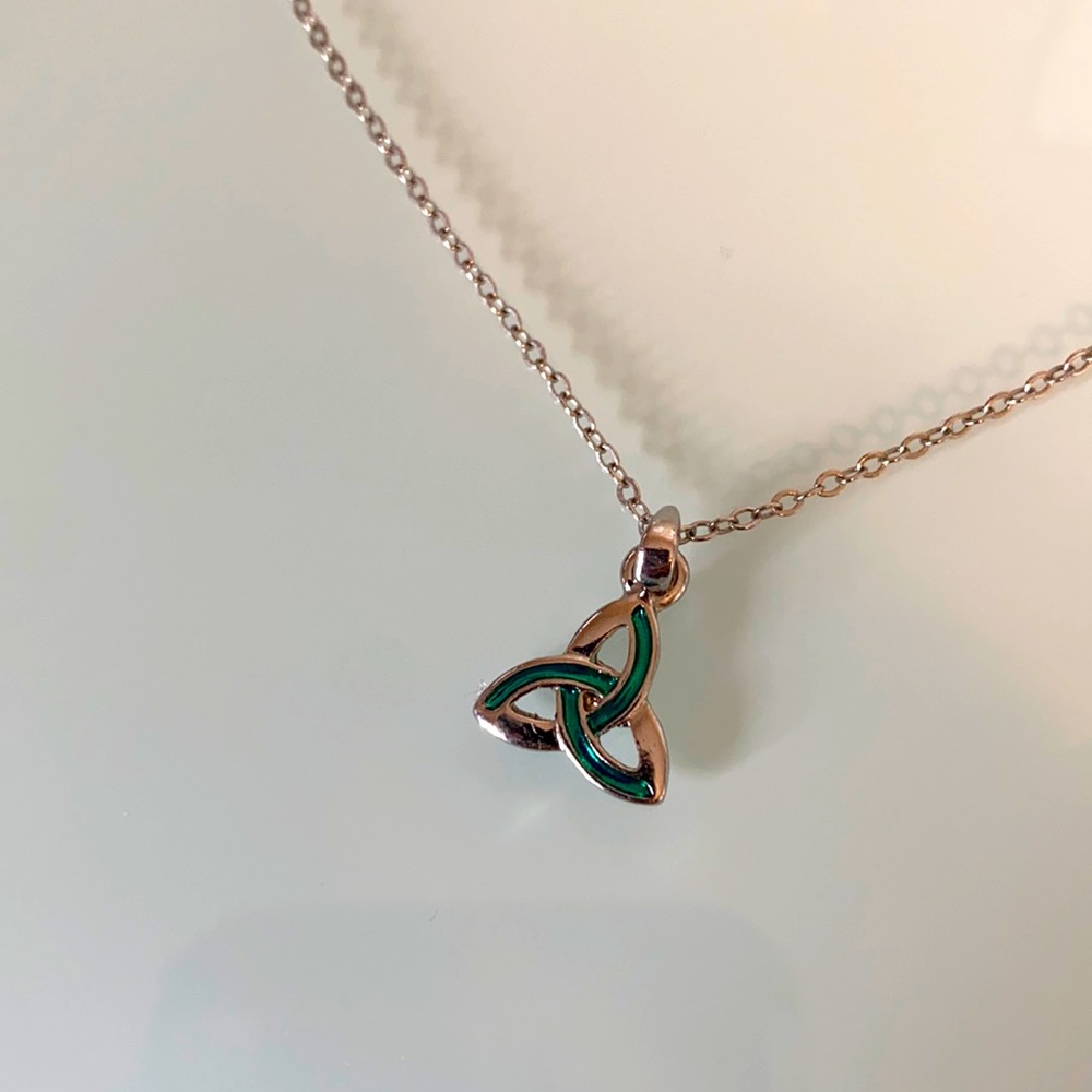 Gorgeous Silver Chain with Turquoise Trinity Pendant